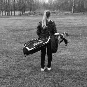 Meet your Posher, Stefanie